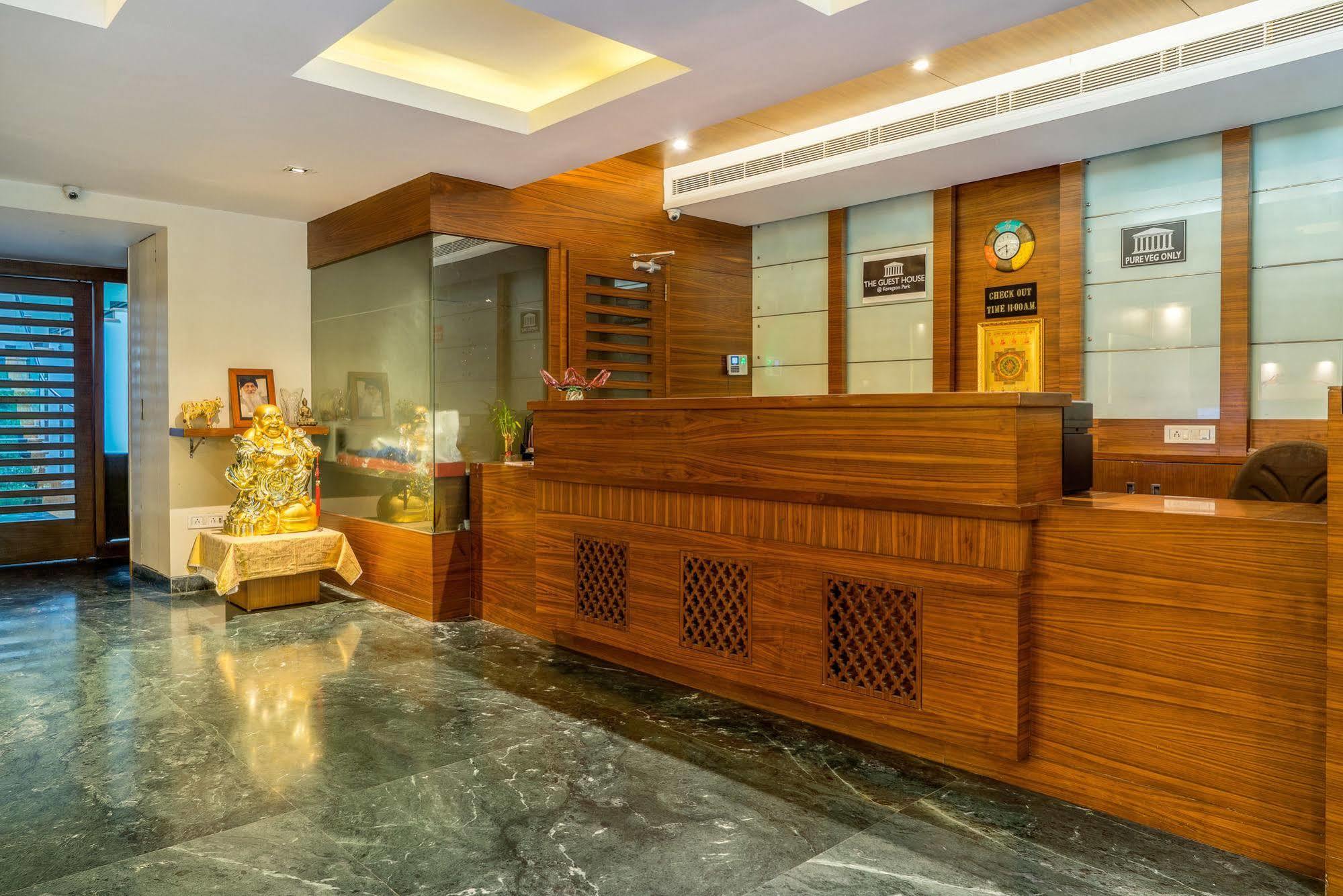 Mint Koregaon Park Next To Osho Ashram Pune Extérieur photo