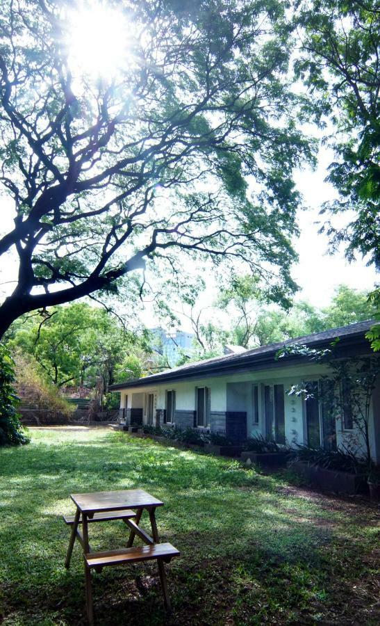 Mint Koregaon Park Next To Osho Ashram Pune Extérieur photo