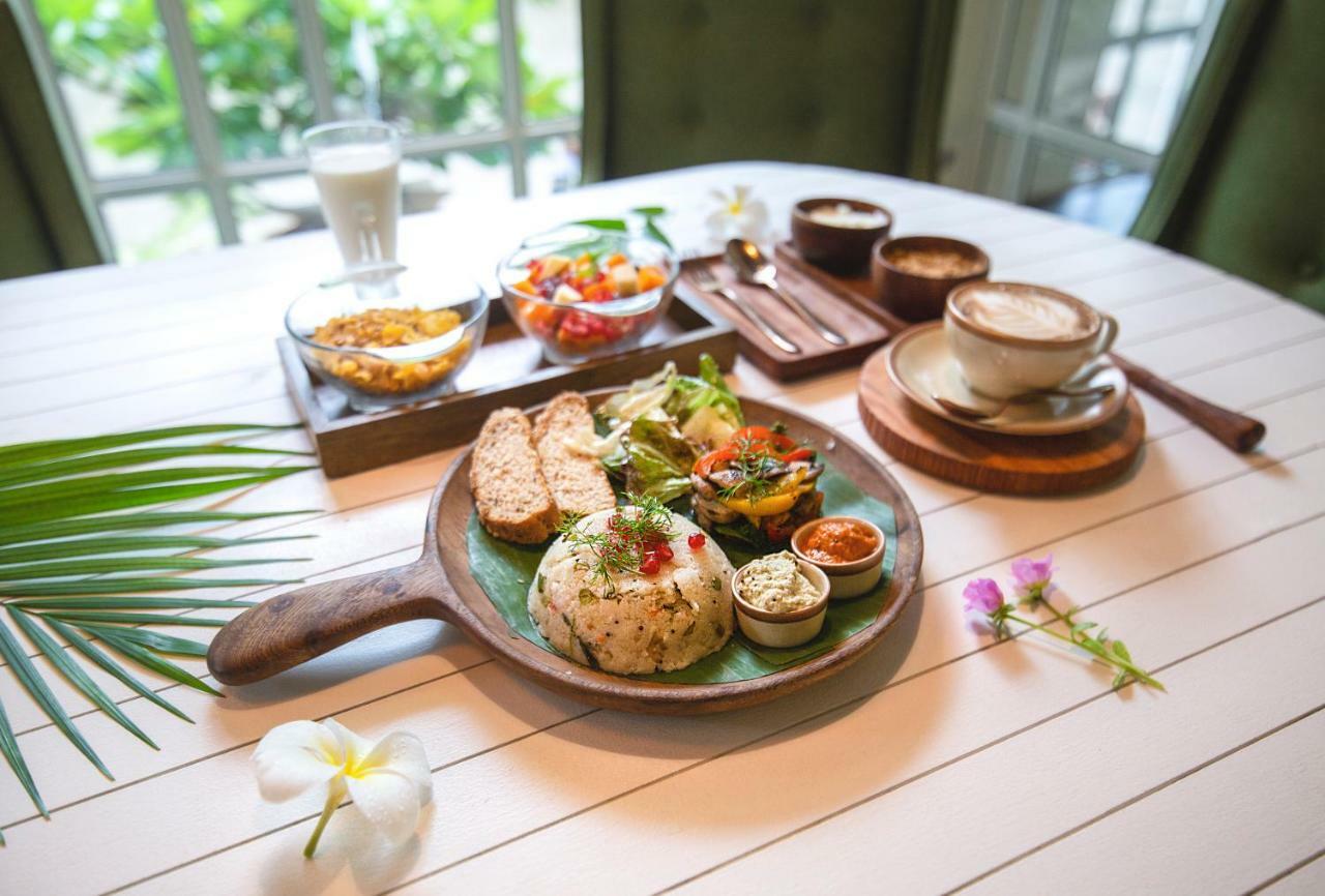 Mint Koregaon Park Next To Osho Ashram Pune Extérieur photo