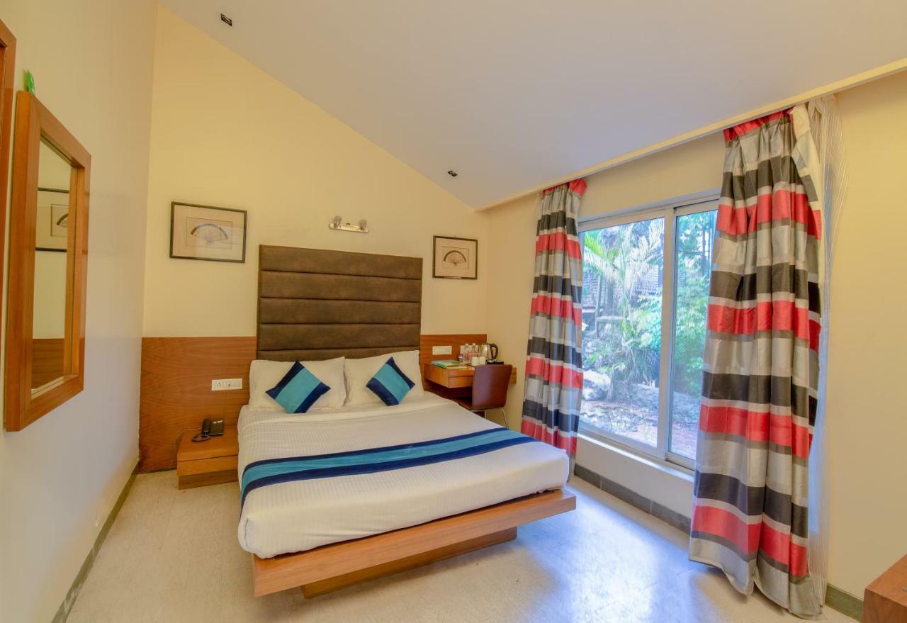 Mint Koregaon Park Next To Osho Ashram Pune Extérieur photo