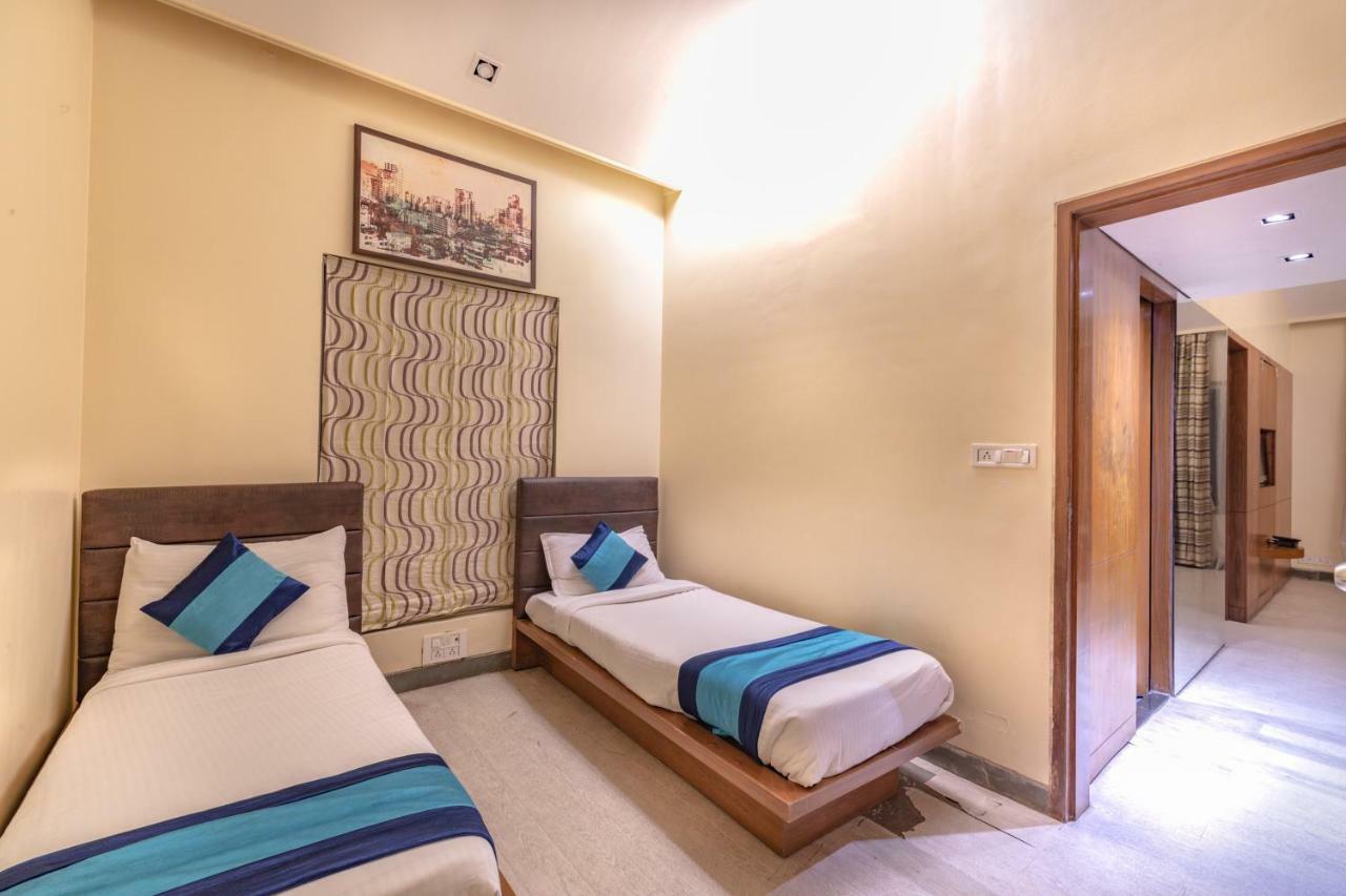 Mint Koregaon Park Next To Osho Ashram Pune Extérieur photo
