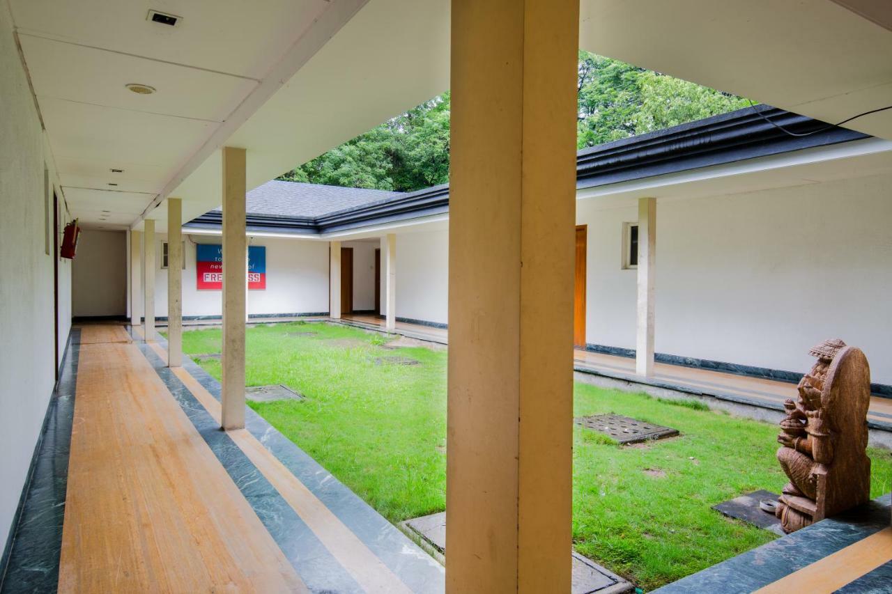 Mint Koregaon Park Next To Osho Ashram Pune Extérieur photo